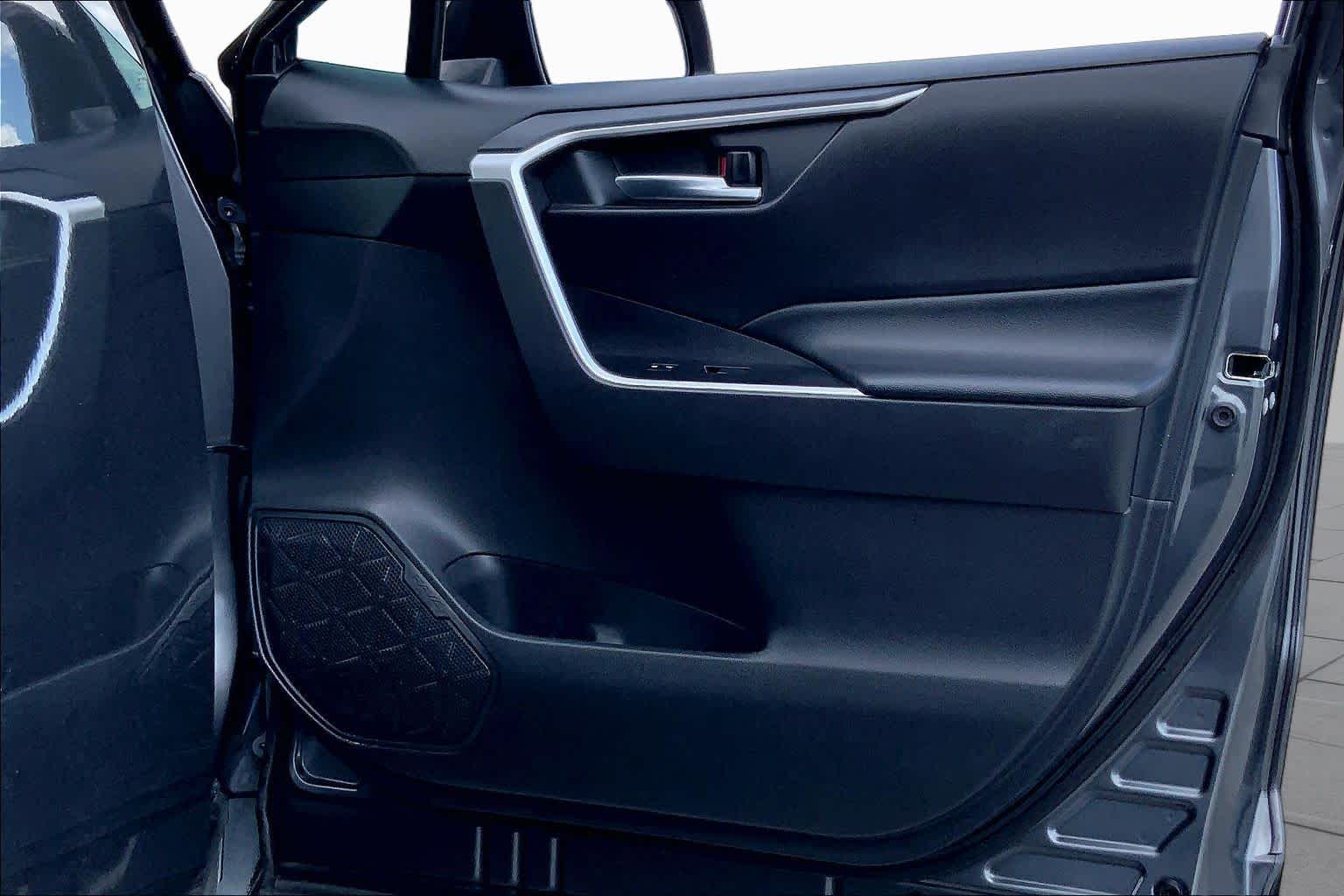 2020 Toyota RAV4 XLE Magnetic Gray Metallic at Group 1 Toyota Southwest