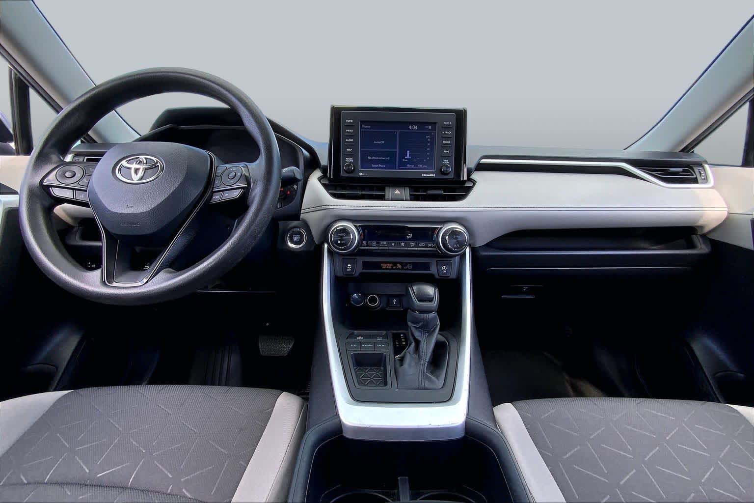 2022 Toyota RAV4 photo 15 of 36