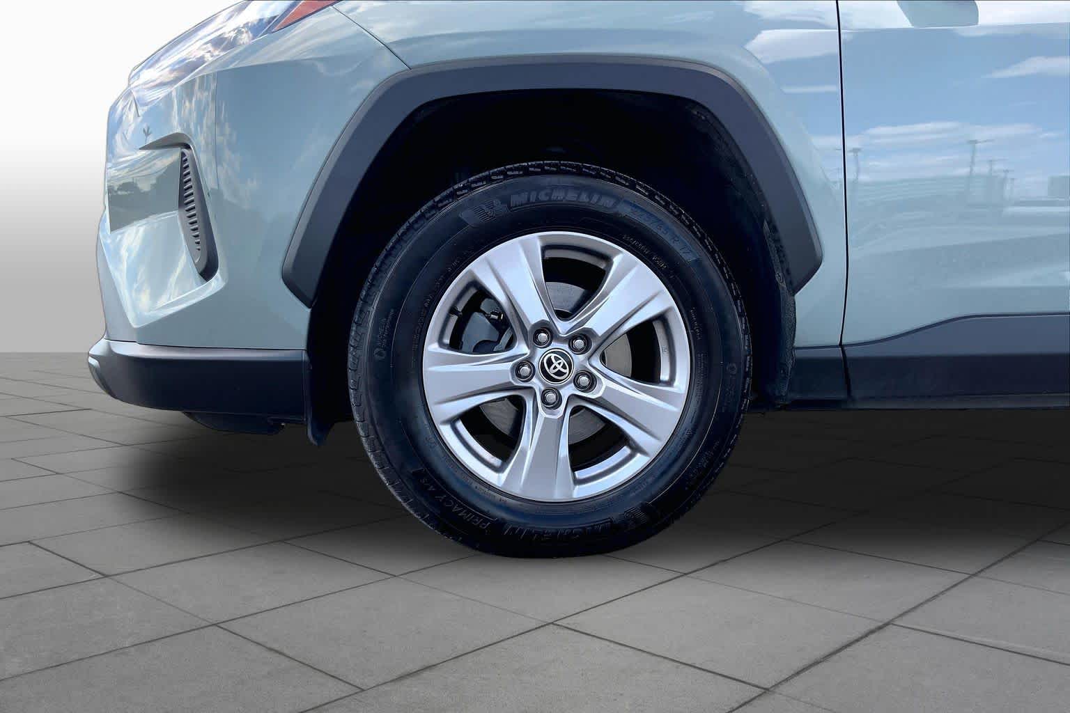 2022 Toyota RAV4 photo 11 of 36