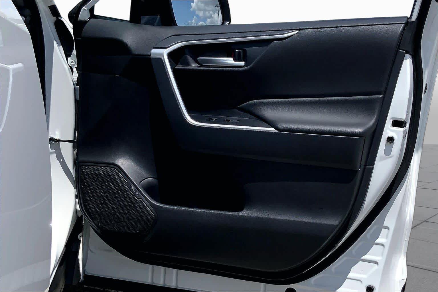 2025 Toyota RAV4 XLE Ice Cap at Group 1 Toyota Southwest