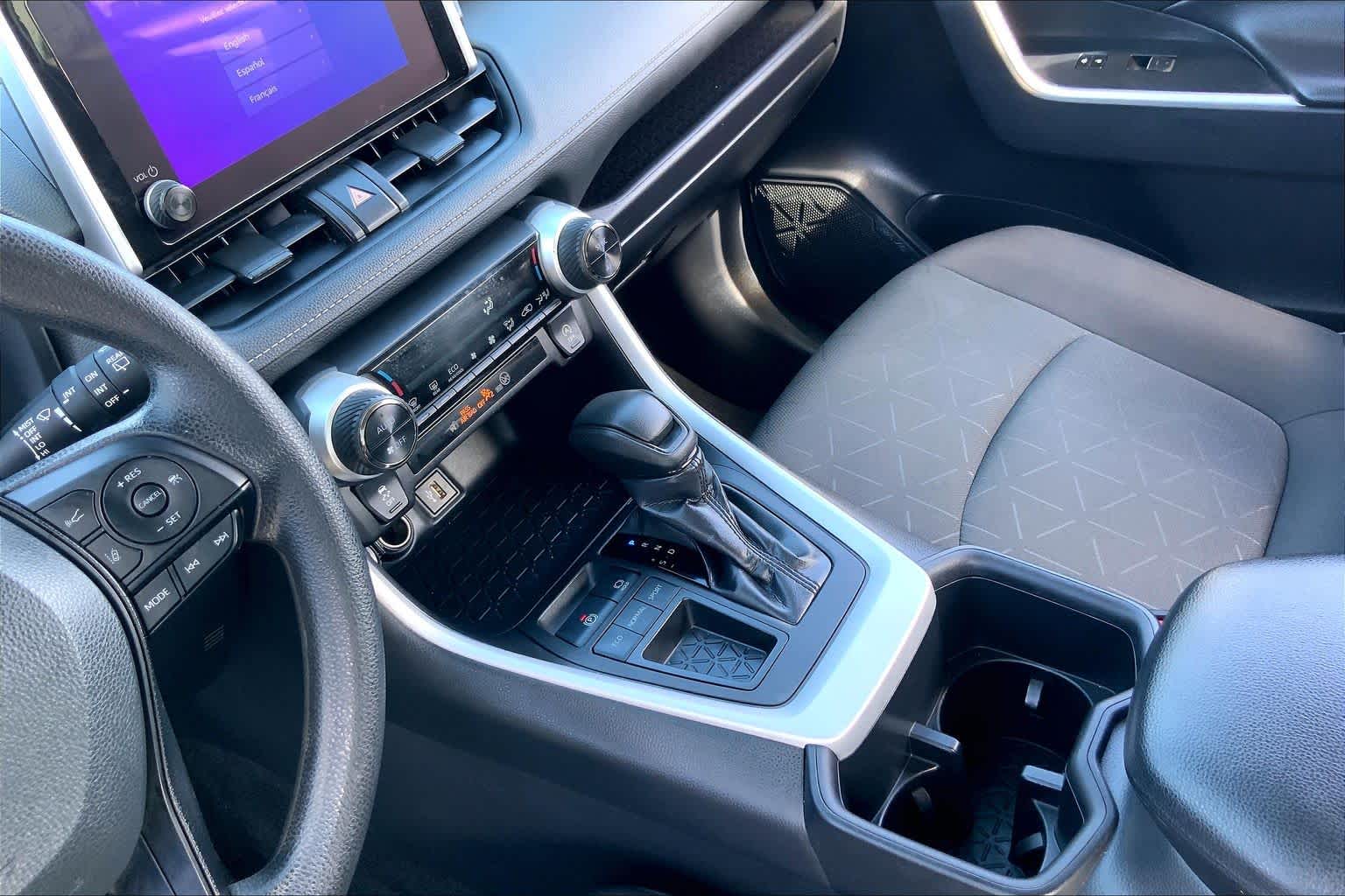 2024 Toyota RAV4 photo 16 of 36