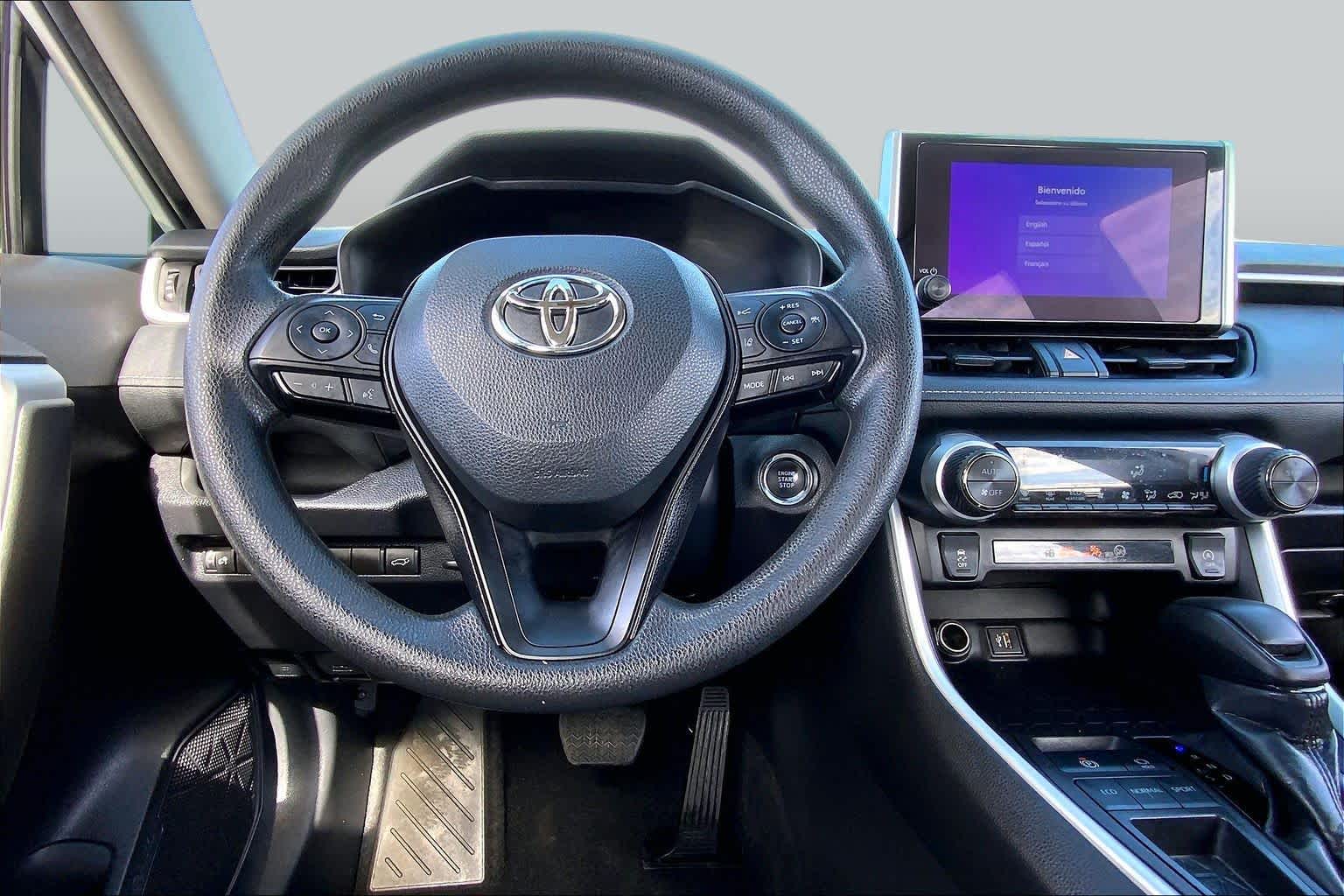 2024 Toyota RAV4 photo 6 of 36