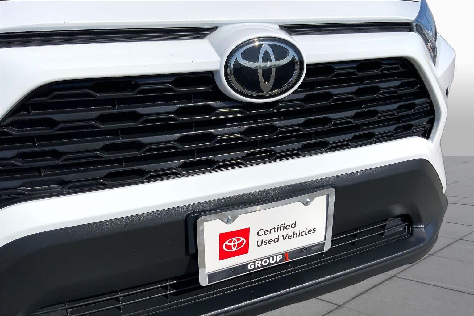 2025 Toyota RAV4 XLE Ice Cap at Group 1 Toyota Southwest