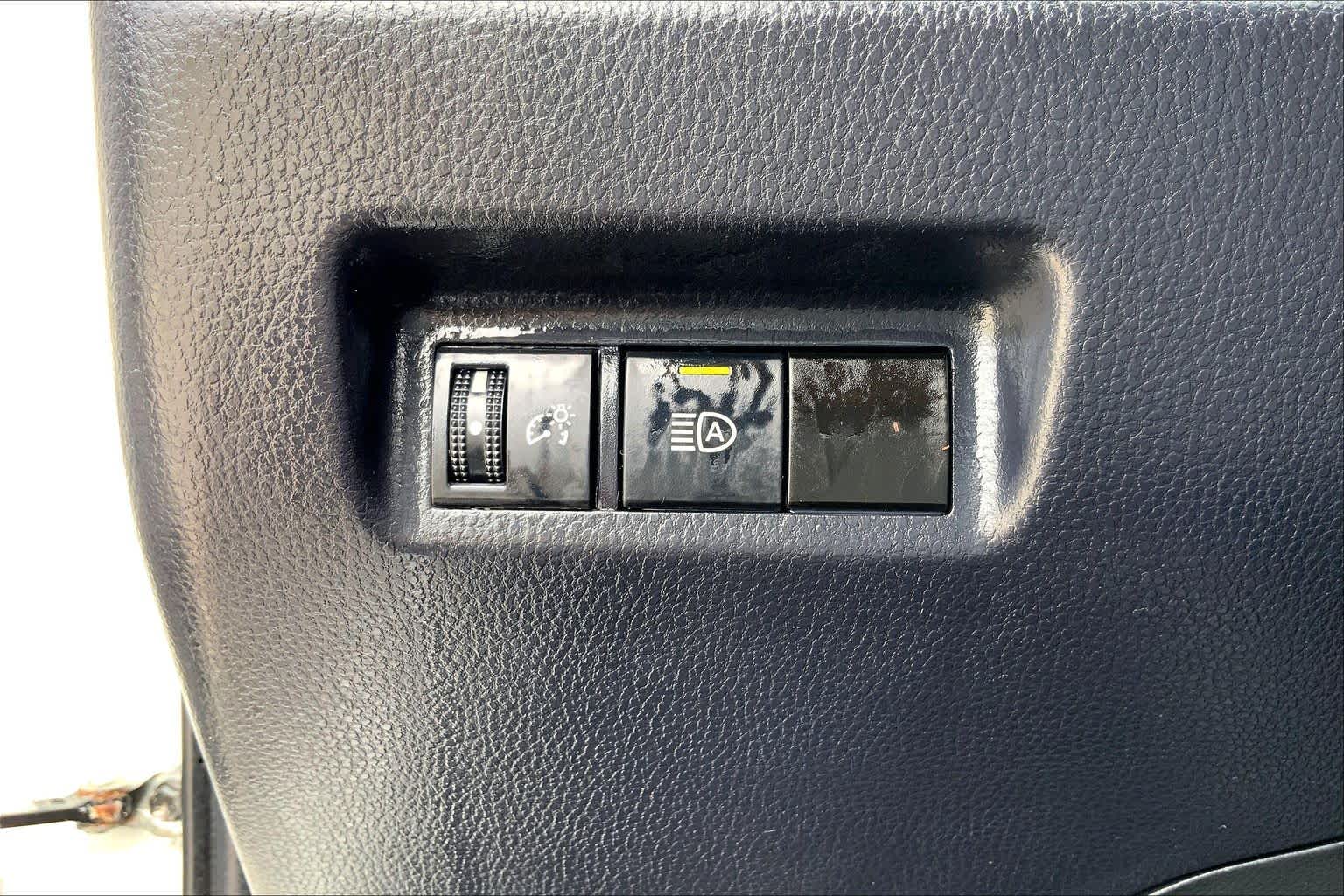 2024 Toyota RAV4 XLE Ice Cap at Group 1 Toyota Southwest