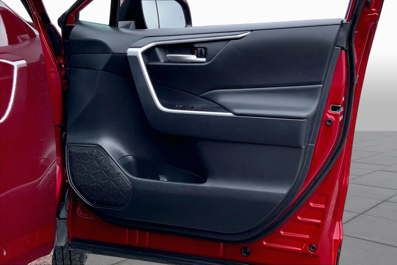 2025 Toyota RAV4 XLE Ruby Flare Pearl at Group 1 Toyota Southwest