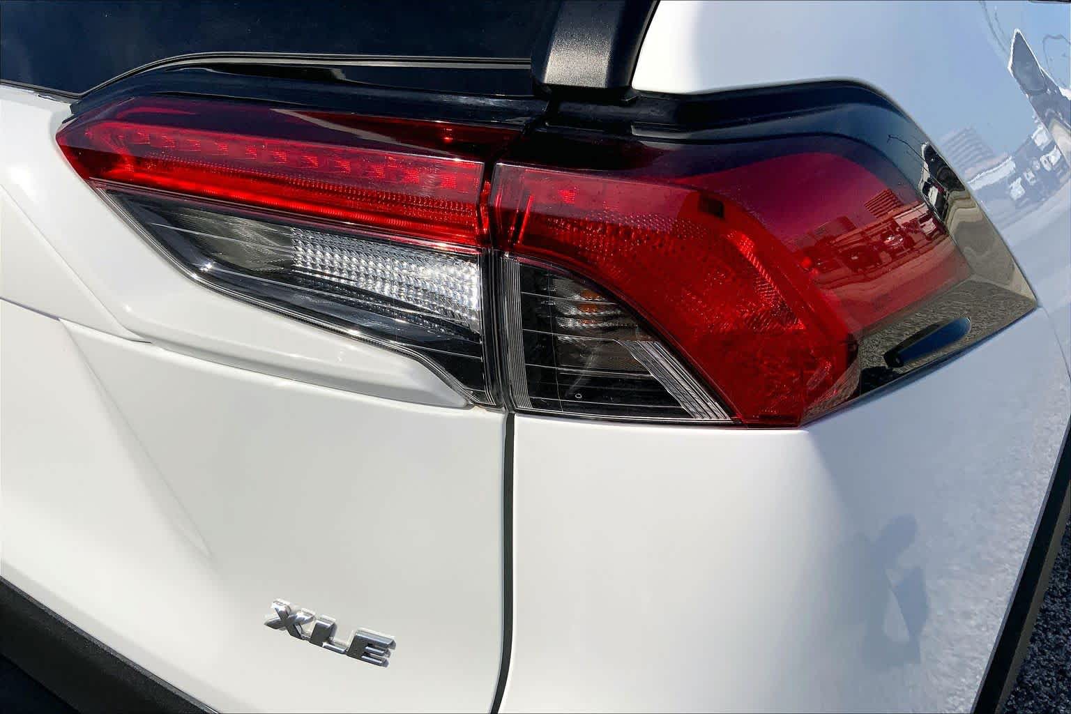 2021 Toyota RAV4 XLE Super White at Lexus Southwest Houston