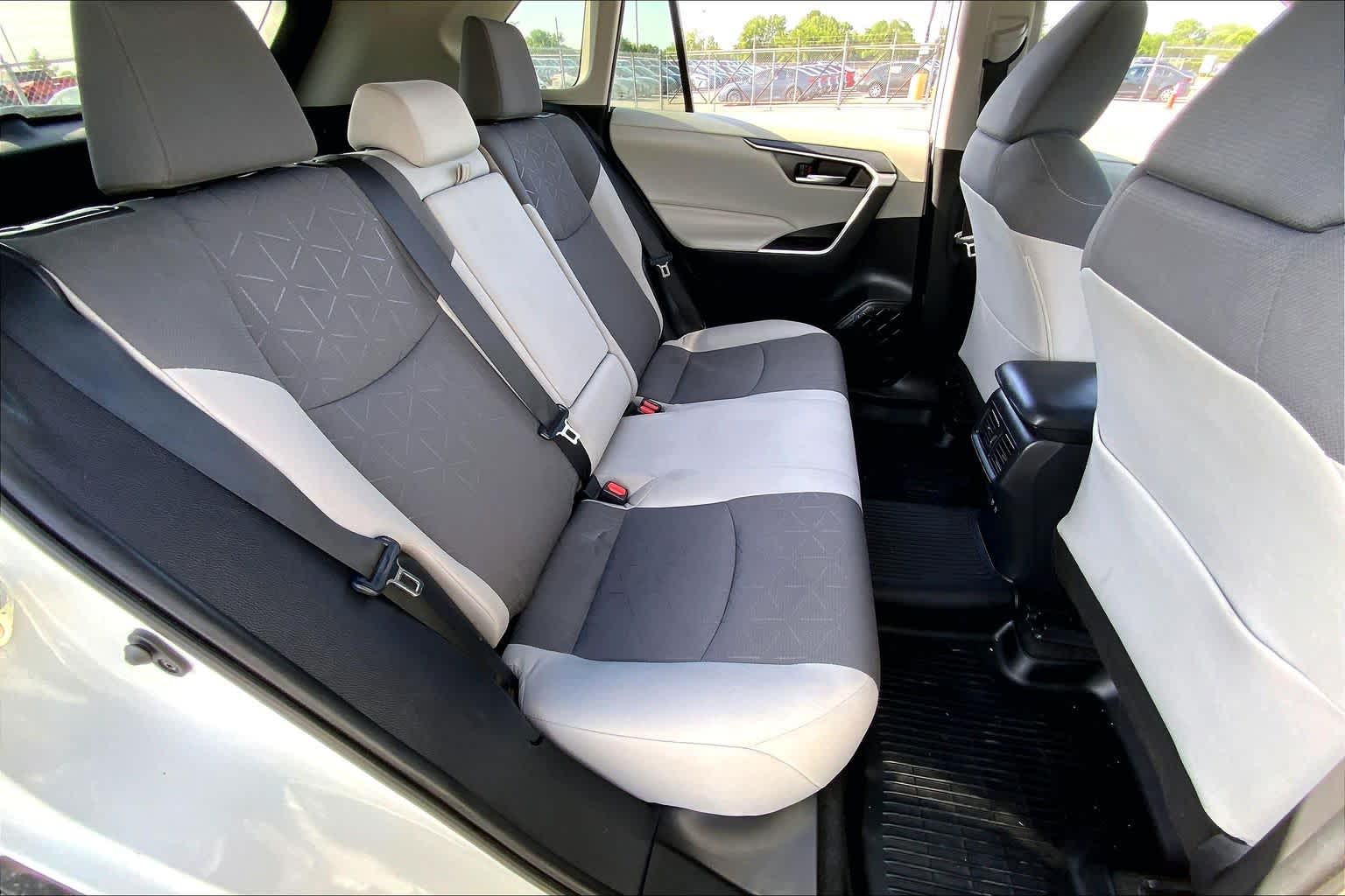 2021 Toyota RAV4 XLE Super White at Lexus Southwest Houston