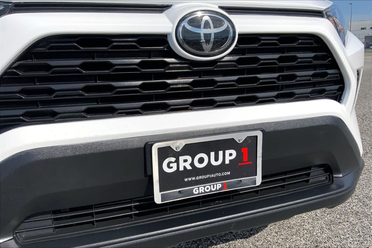2021 Toyota RAV4 XLE Super White at Lexus Southwest Houston