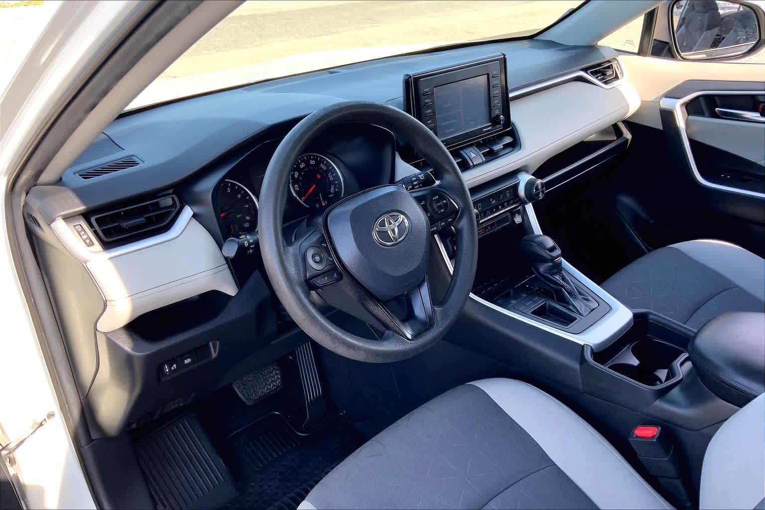 2021 Toyota RAV4 XLE Super White at Lexus Southwest Houston