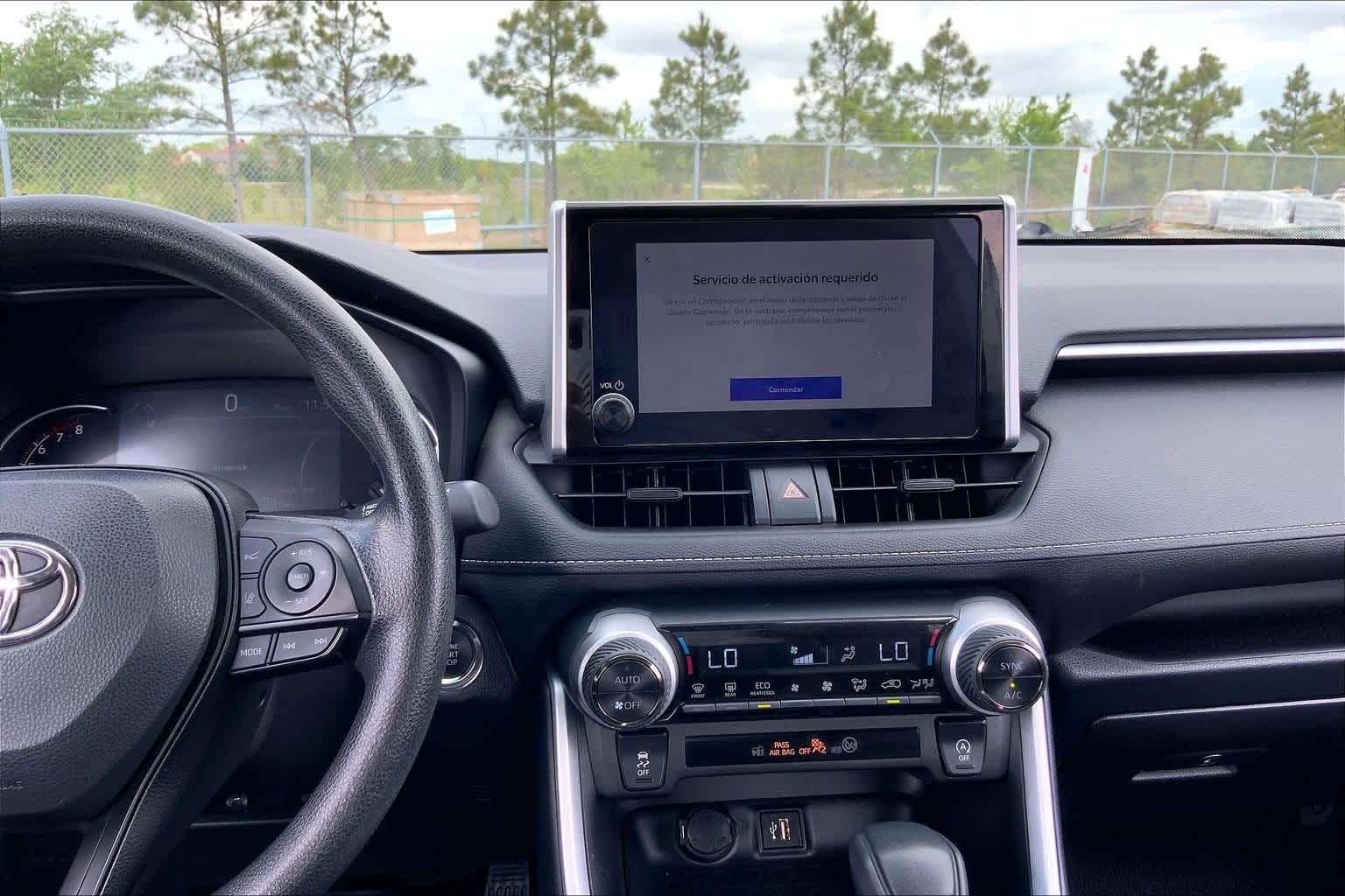 2025 Toyota RAV4 XLE - 6