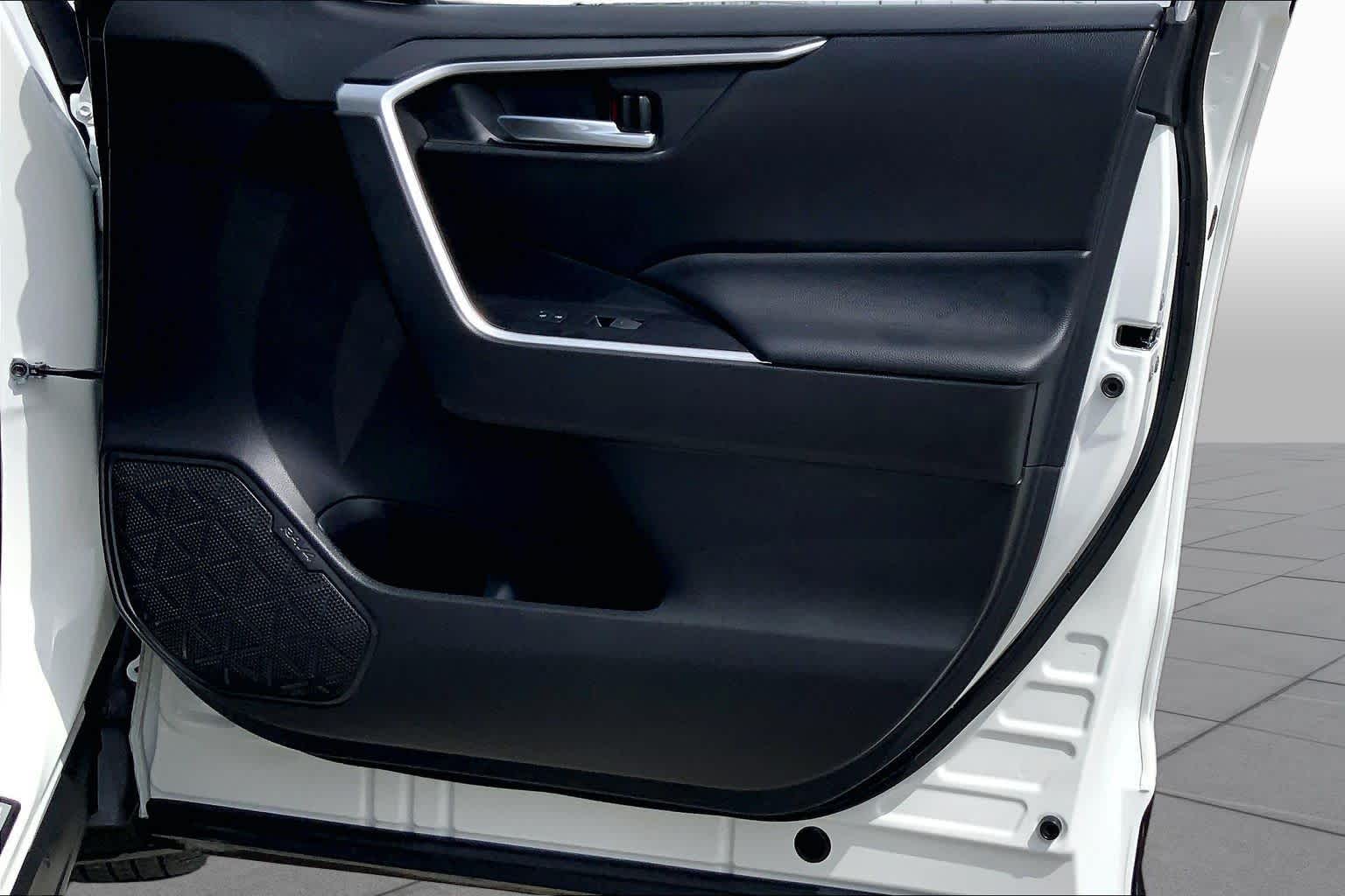 2023 Toyota RAV4 XLE Ice Cap at Group 1 Toyota Southwest