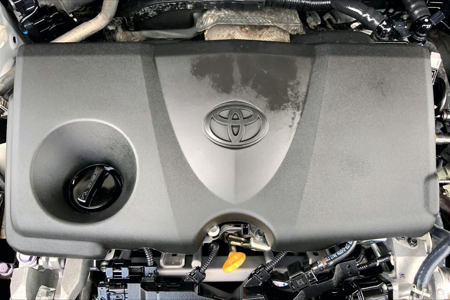 2023 Toyota RAV4 XLE Ice Cap at Group 1 Toyota Southwest