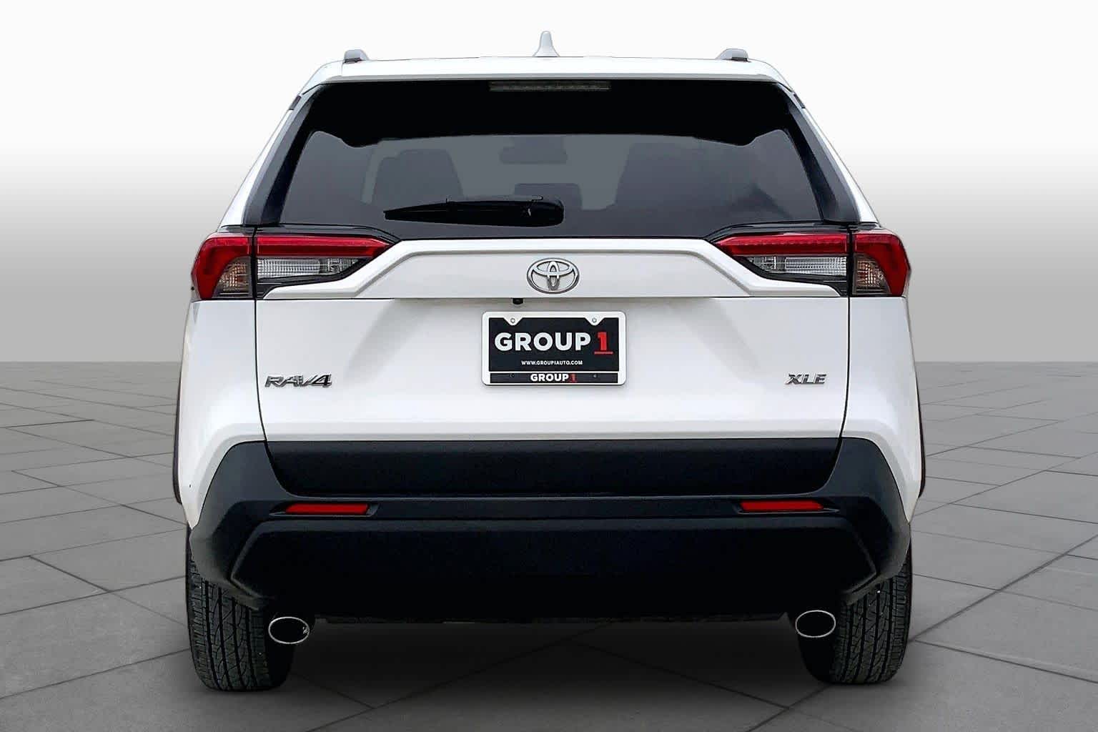 2025 Toyota RAV4 XLE - 4