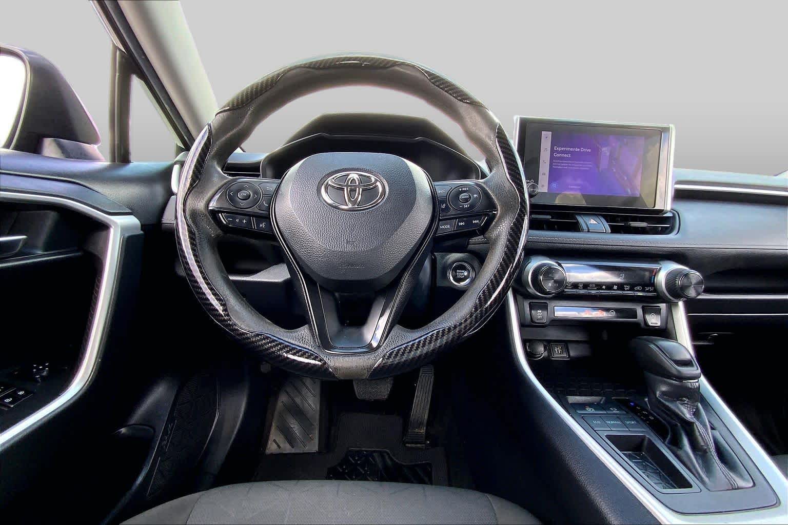 2023 Toyota RAV4 photo 6 of 36