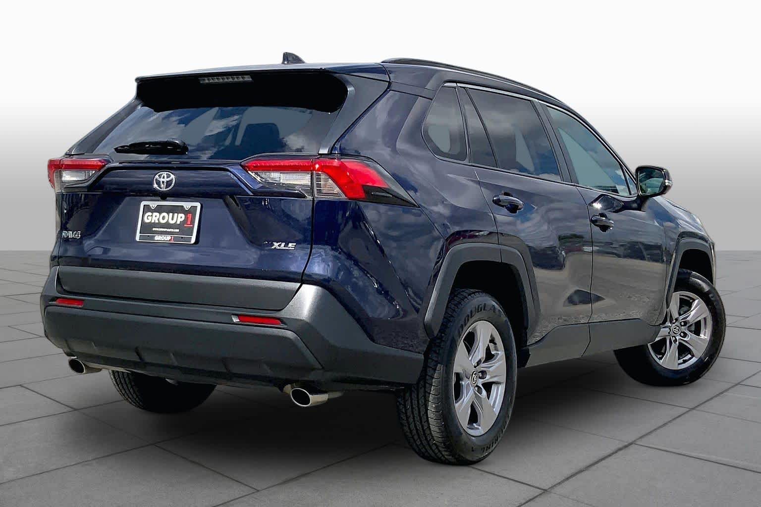 2023 Toyota RAV4 photo 13 of 36