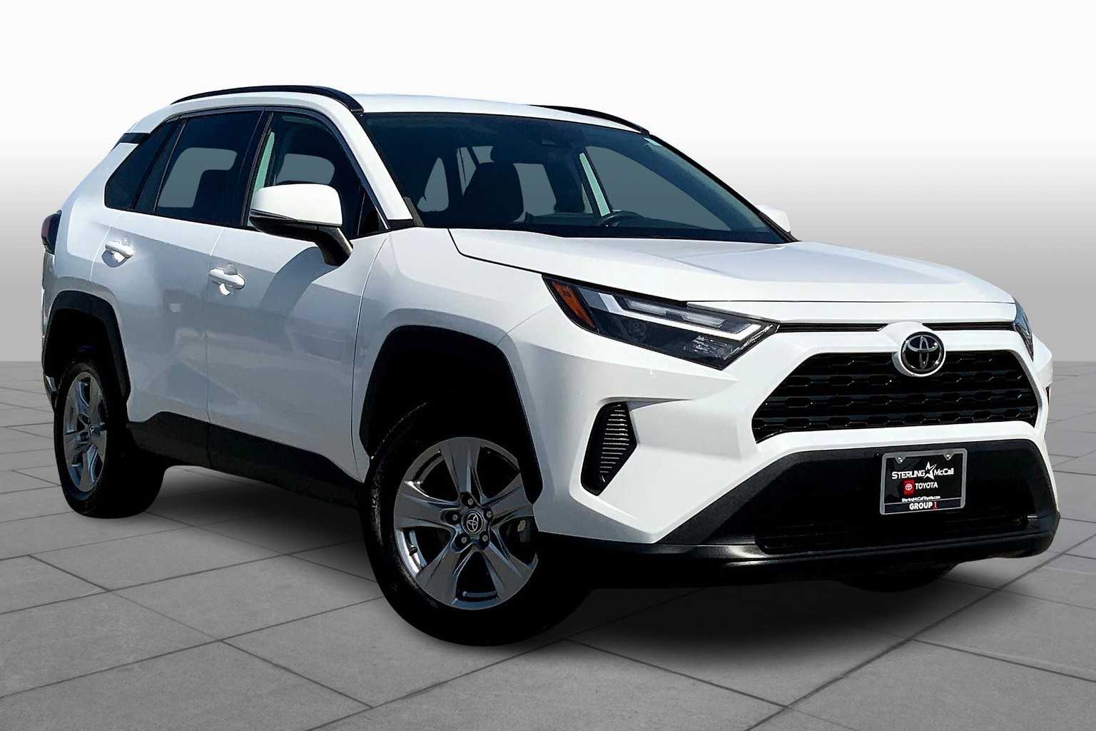 2022 Toyota RAV4 XLE White at Group 1 Toyota Southwest