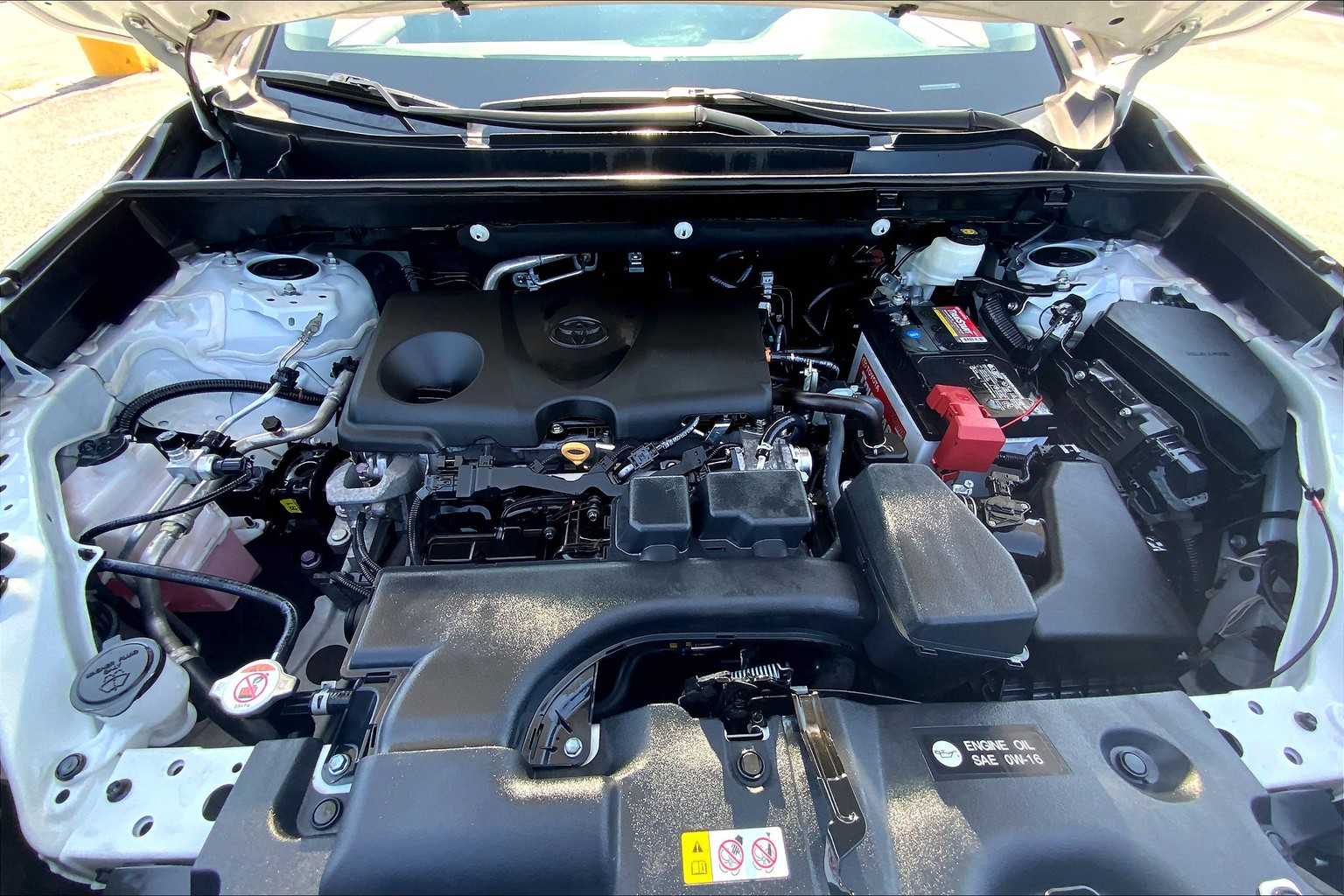 2022 Toyota RAV4 XLE White at Group 1 Toyota Southwest