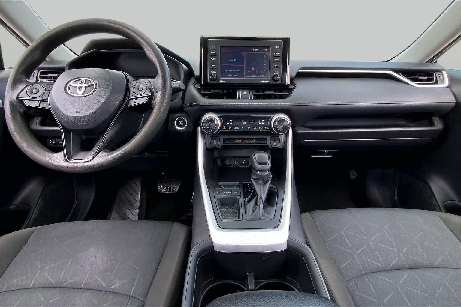 2022 Toyota RAV4 XLE White at Group 1 Toyota Southwest