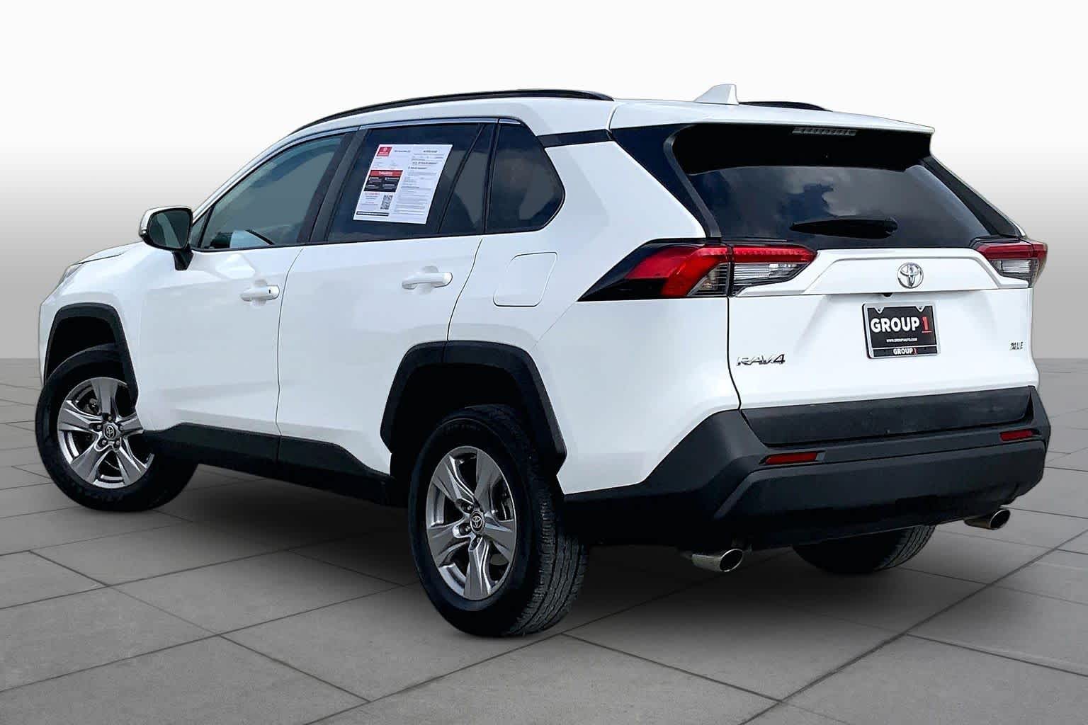 2022 Toyota RAV4 XLE White at Group 1 Toyota Southwest