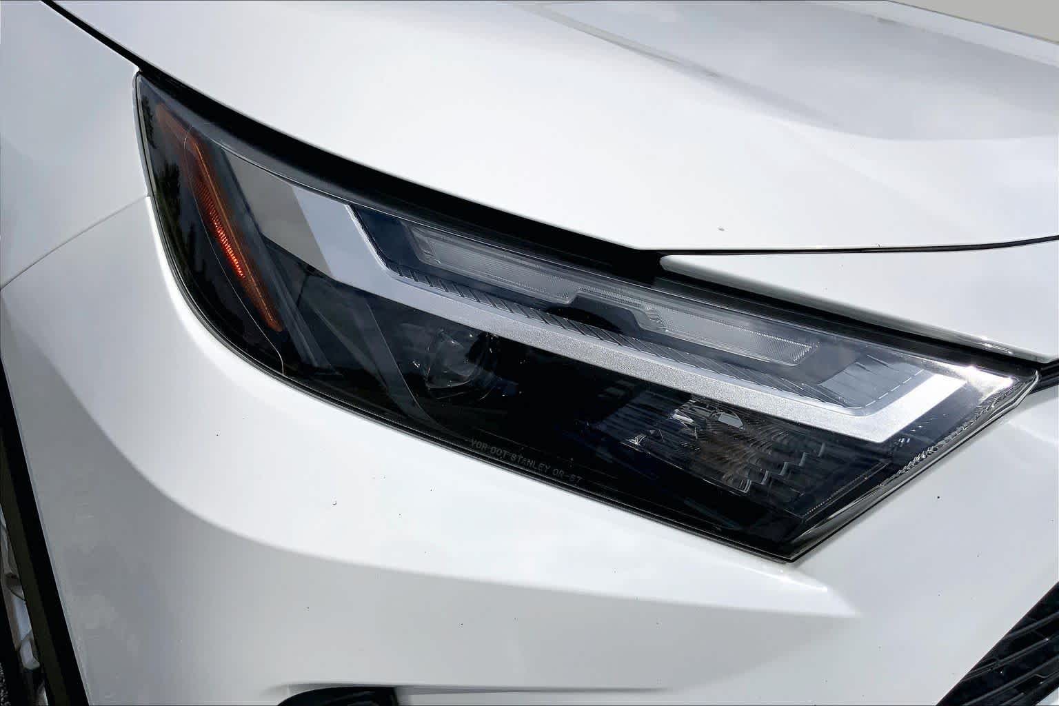 2022 Toyota RAV4 XLE White at Group 1 Toyota Southwest