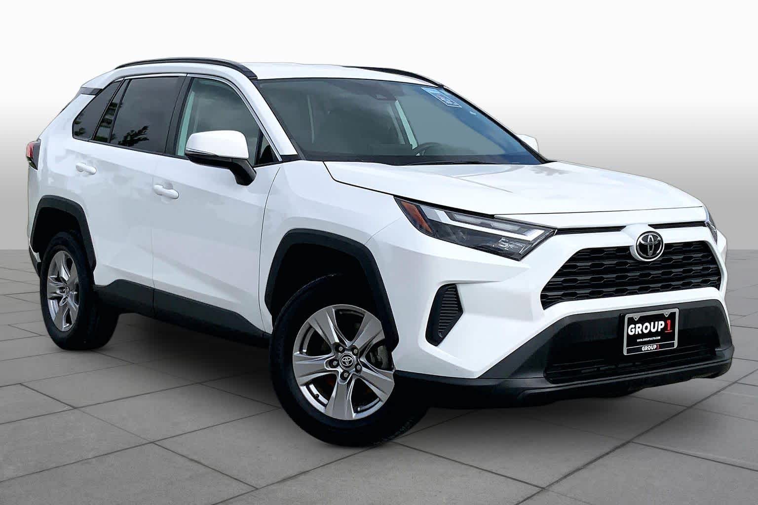 2022 Toyota RAV4 XLE White at Group 1 Toyota Southwest
