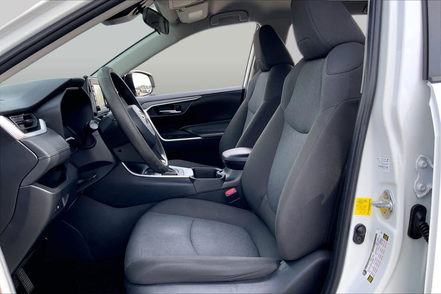 2022 Toyota RAV4 XLE White at Group 1 Toyota Southwest