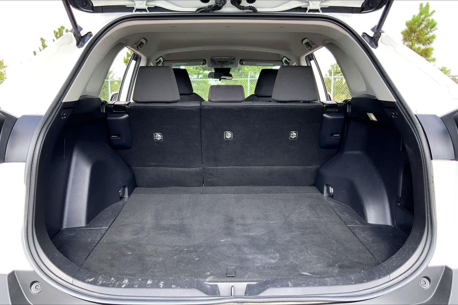 2022 Toyota RAV4 XLE White at Group 1 Toyota Southwest
