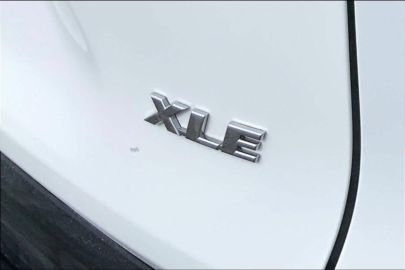2022 Toyota RAV4 XLE White at Group 1 Toyota Southwest