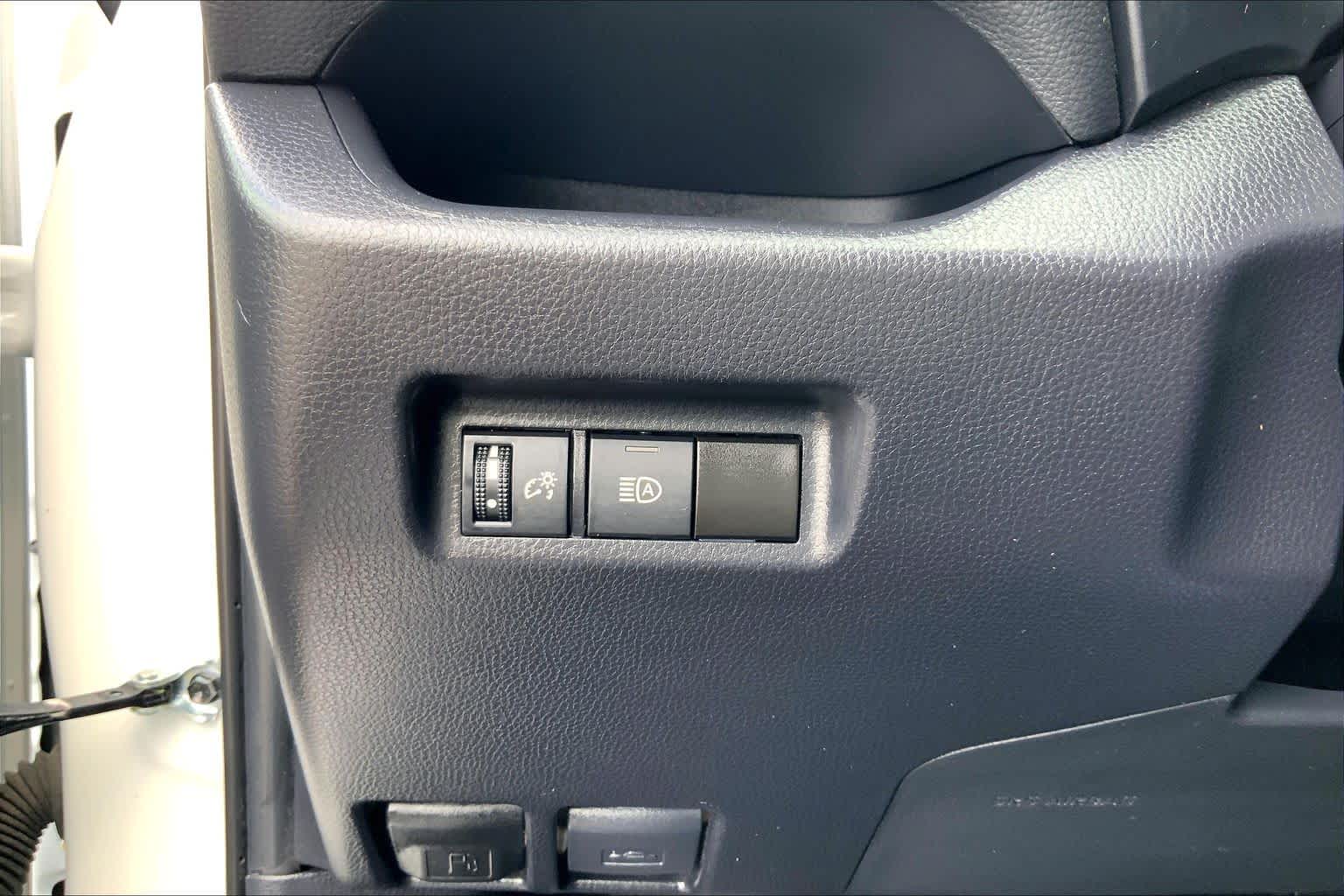 2025 Toyota RAV4 XLE Ice Cap at Group 1 Toyota Southwest