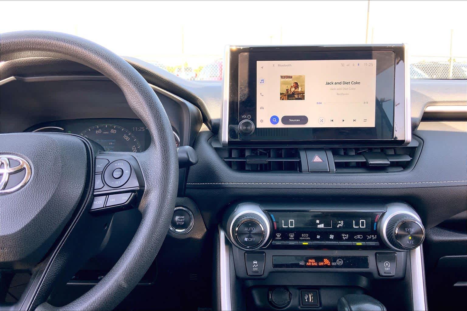 2025 Toyota RAV4 XLE - 6