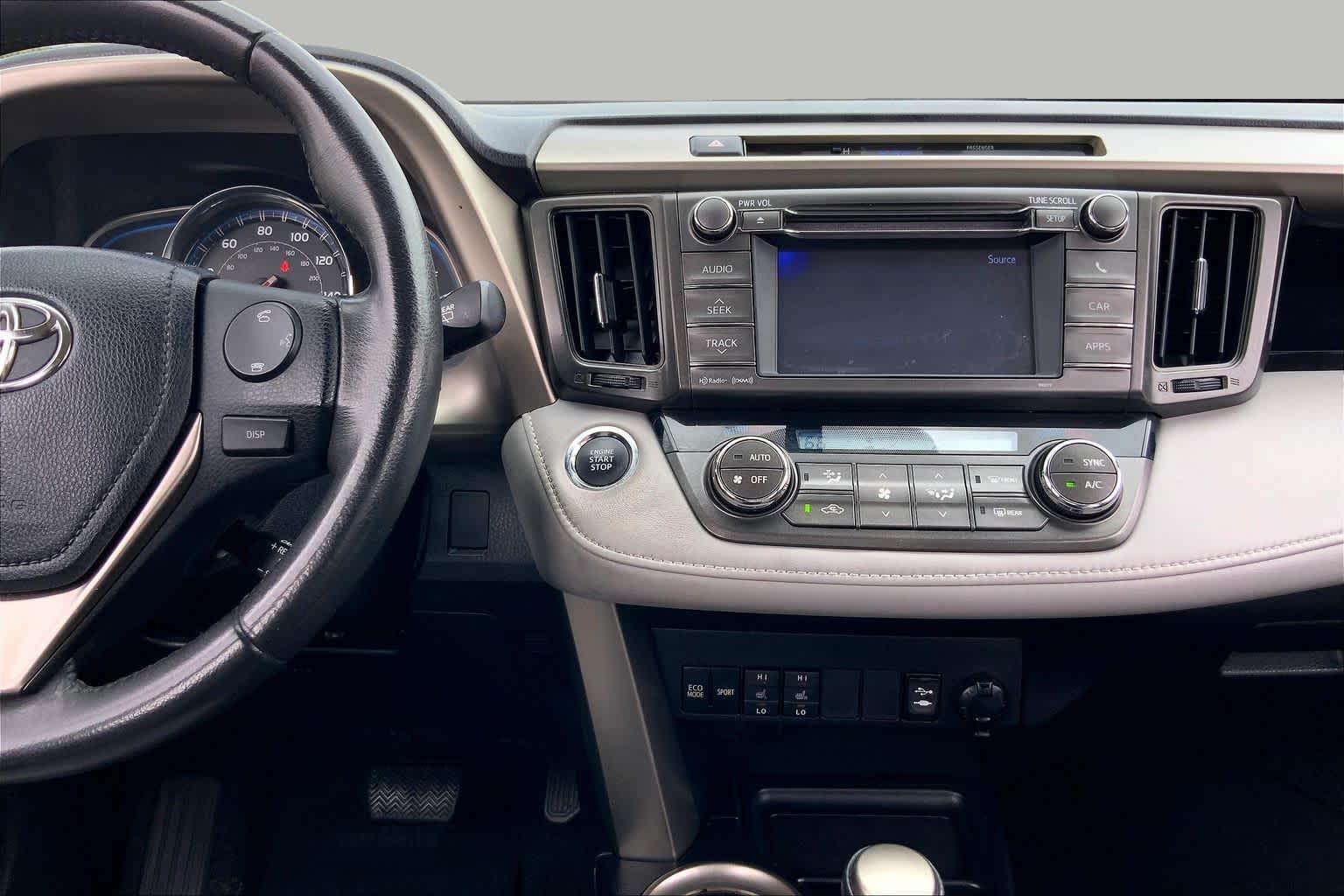 2013 Toyota RAV4 photo 7 of 36