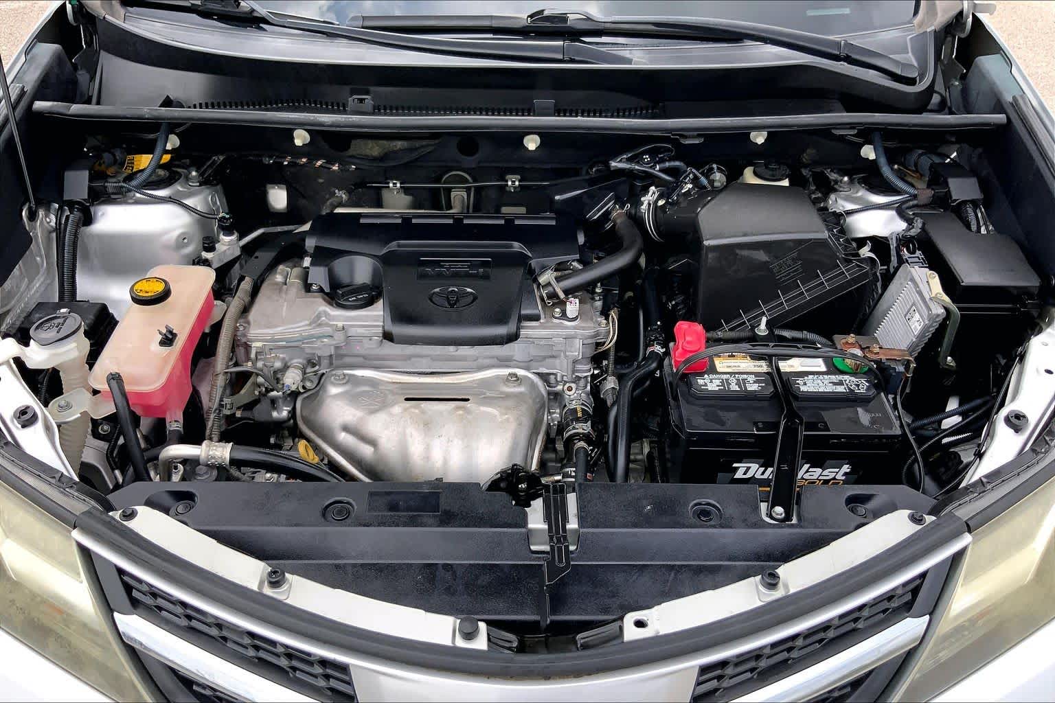 2013 Toyota RAV4 photo 31 of 36