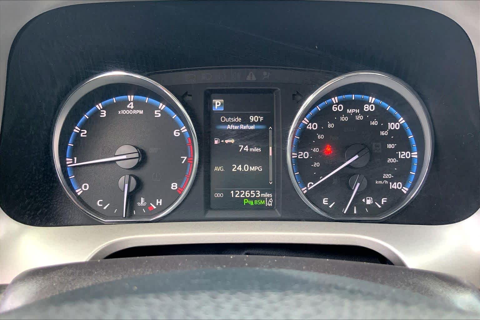 2018 Toyota RAV4 photo 25 of 36