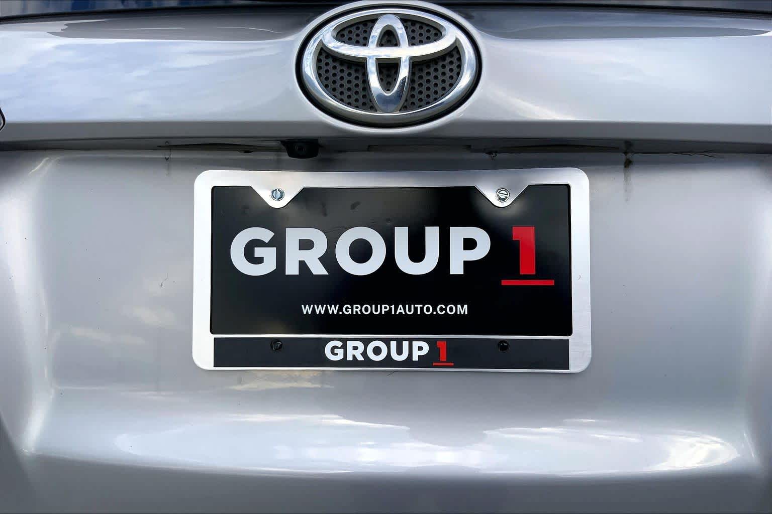 2018 Toyota RAV4 photo 30 of 36