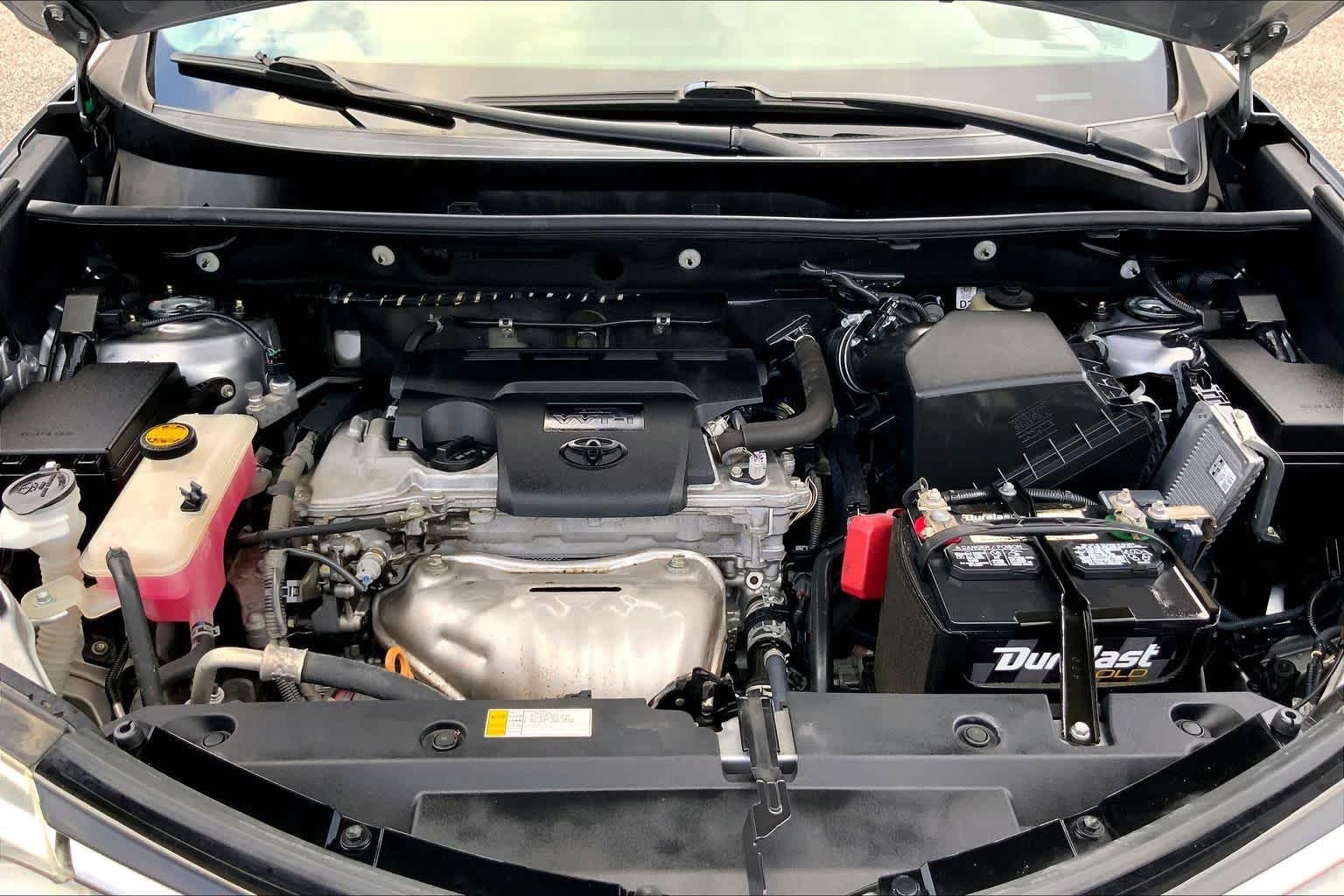 2018 Toyota RAV4 photo 31 of 36
