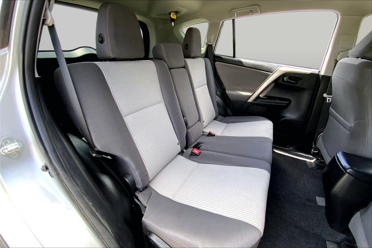 2015 Toyota RAV4 LE Classic Silver Metallic at Group 1 Toyota Southwest