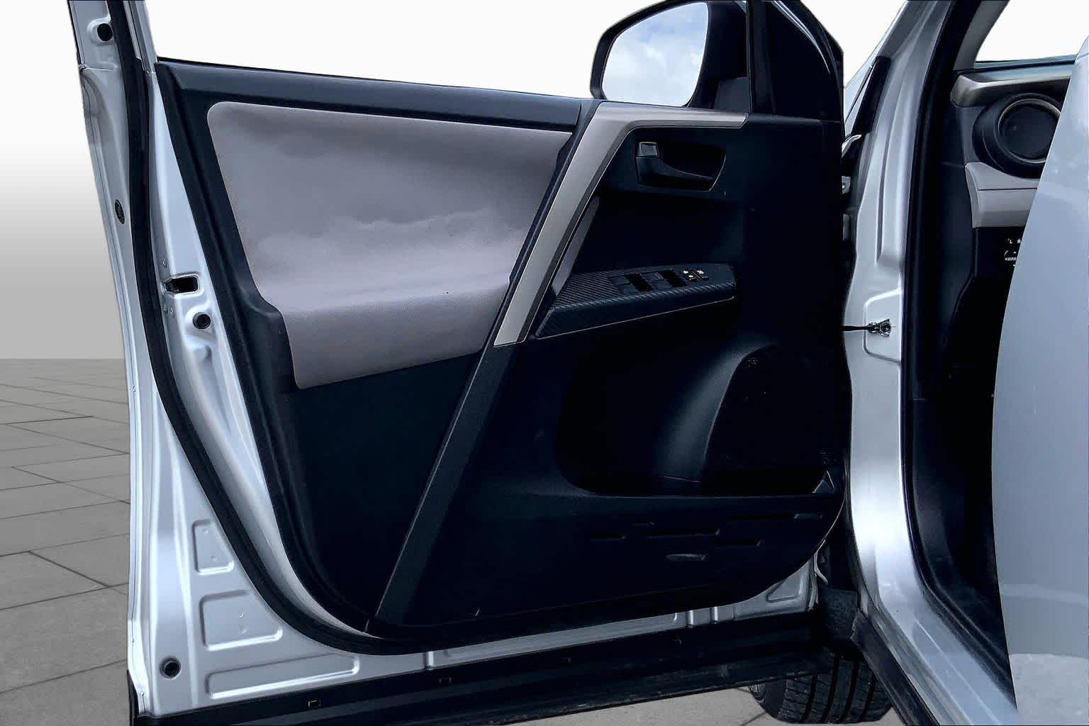 2015 Toyota RAV4 LE Classic Silver Metallic at Group 1 Toyota Southwest
