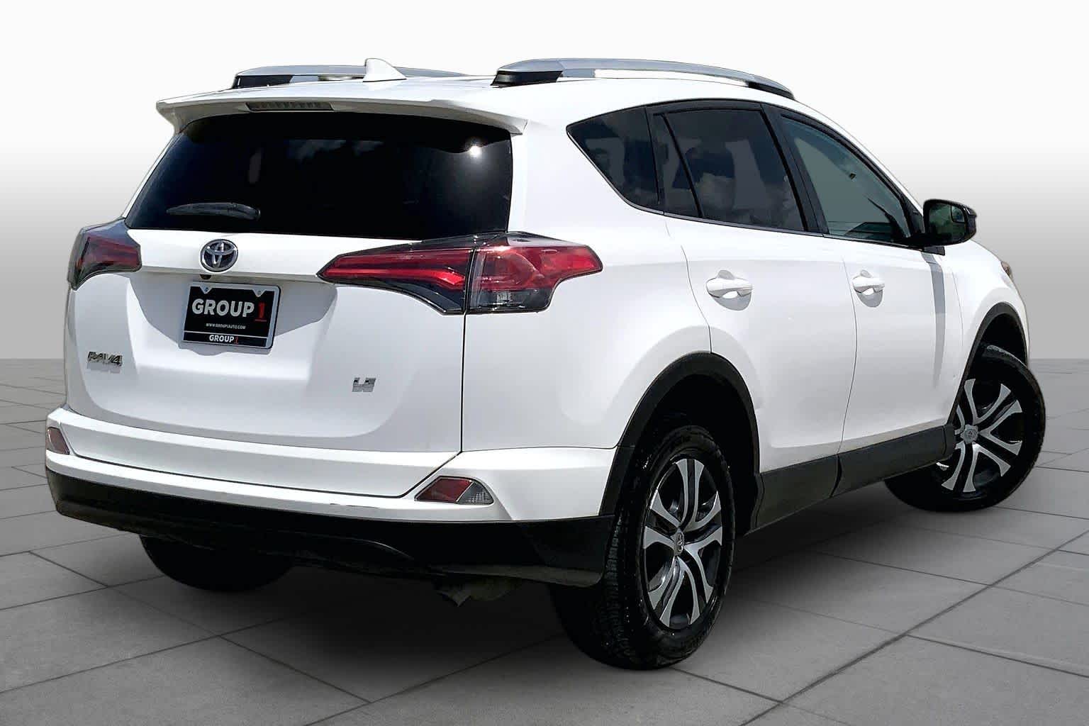 2016 Toyota RAV4 LE Super White at Group 1 Toyota Southwest