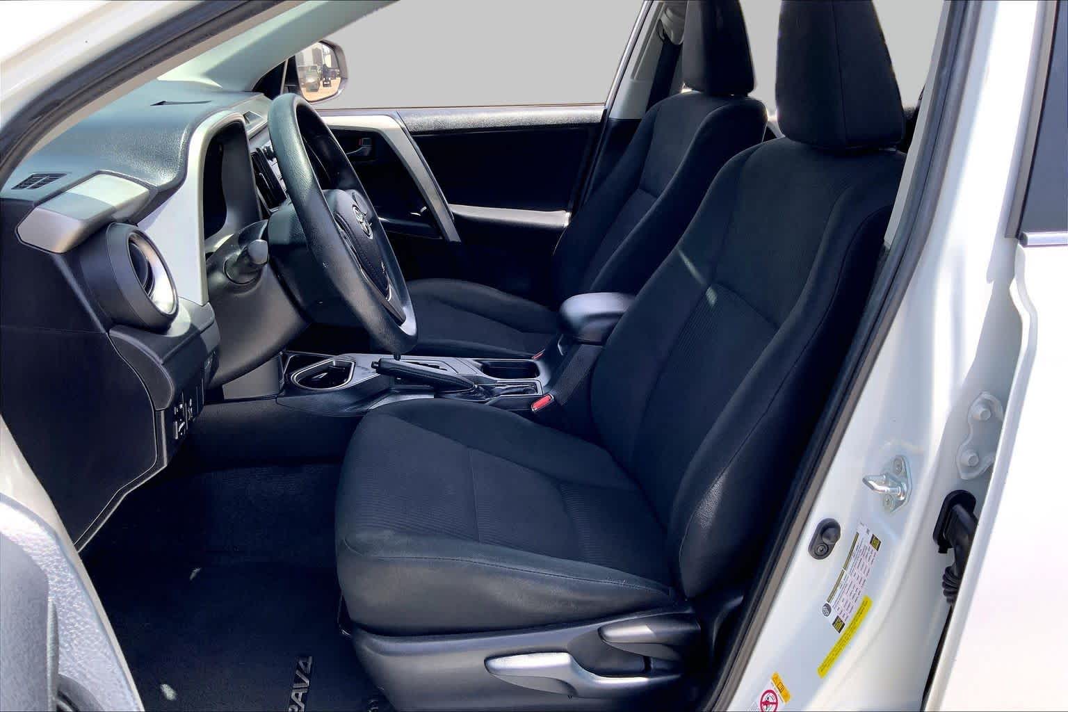 2016 Toyota RAV4 LE Super White at Group 1 Toyota Southwest