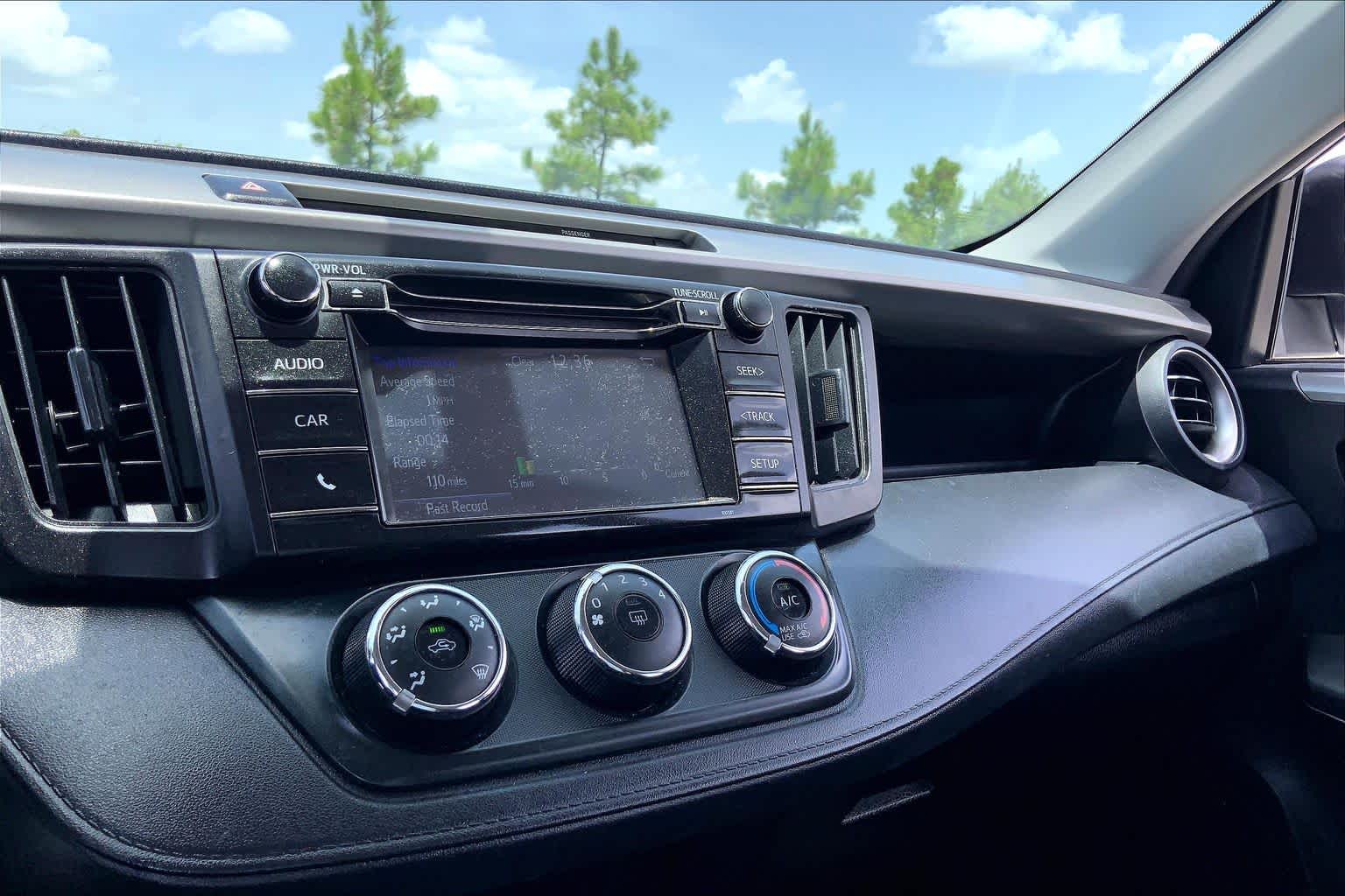 2016 Toyota RAV4 LE Super White at Group 1 Toyota Southwest