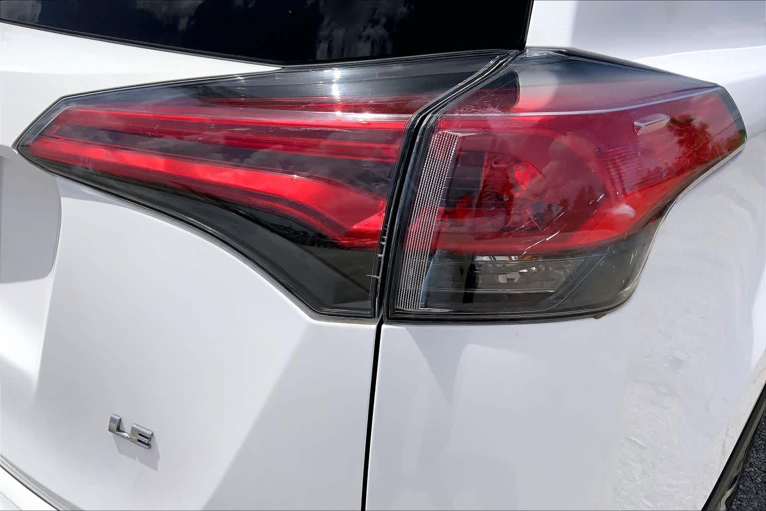 2016 Toyota RAV4 LE Super White at Group 1 Toyota Southwest