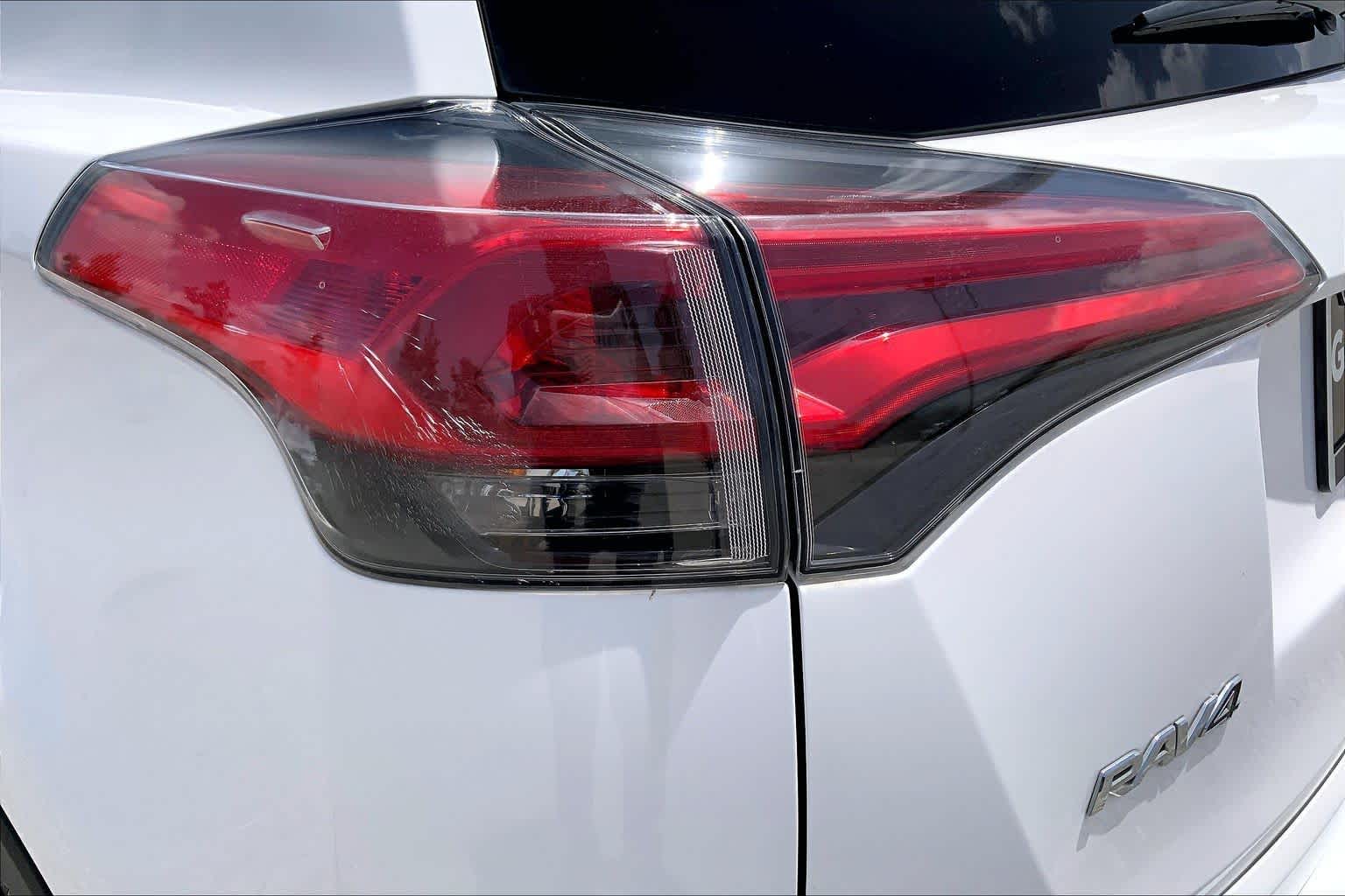 2016 Toyota RAV4 LE Super White at Group 1 Toyota Southwest