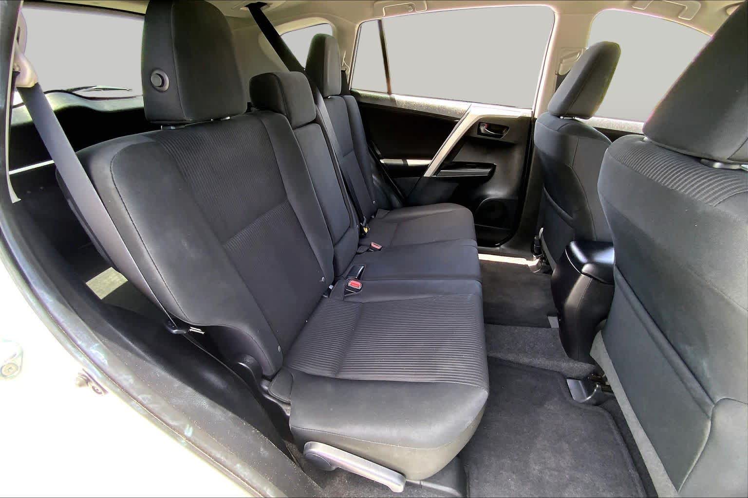 2016 Toyota RAV4 LE Super White at Group 1 Toyota Southwest