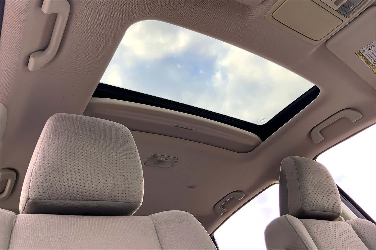 2014 Honda CR-V photo 14 of 36