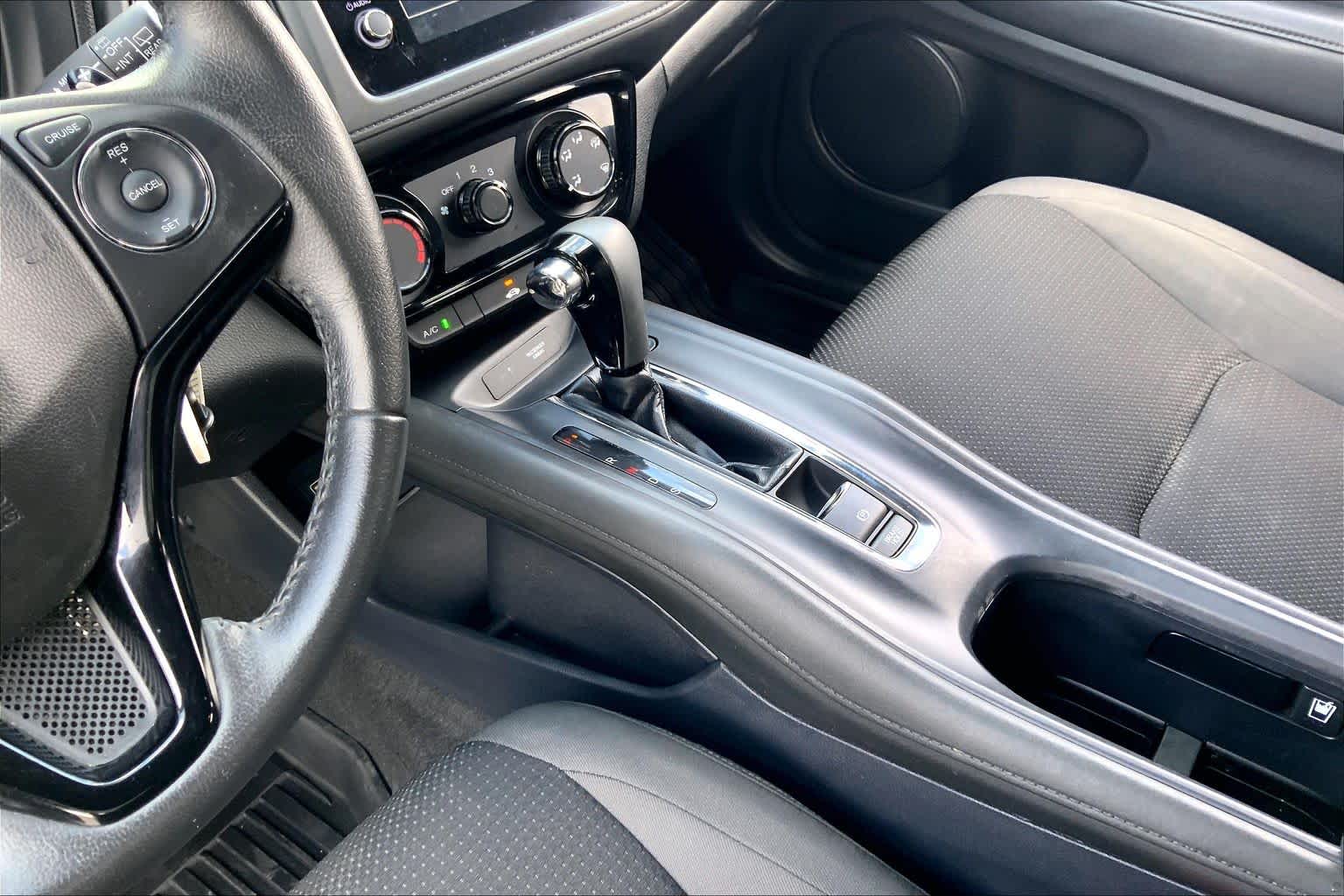 2022 Honda HR-V Sport Platinum White Pearl at AutoNation USA Houston
