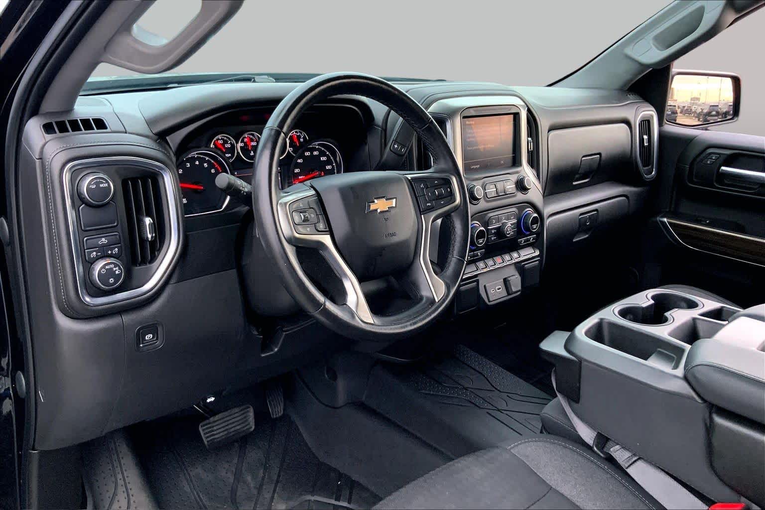 2020 Chevrolet Silverado 1500 photo 17 of 36
