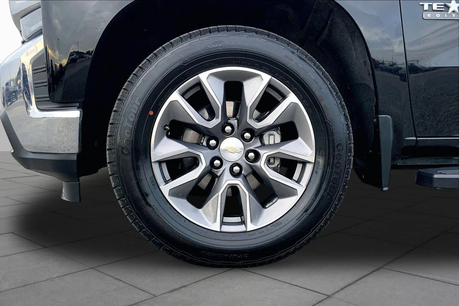 2020 Chevrolet Silverado 1500 photo 11 of 36