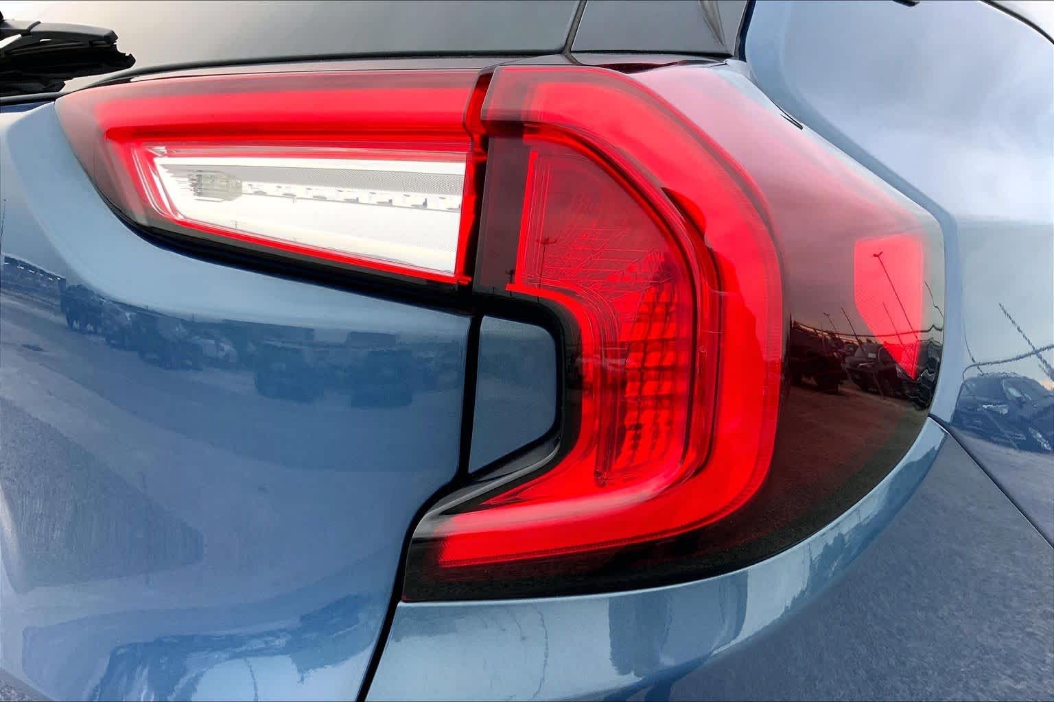 2024 GMC Terrain photo 10 of 36