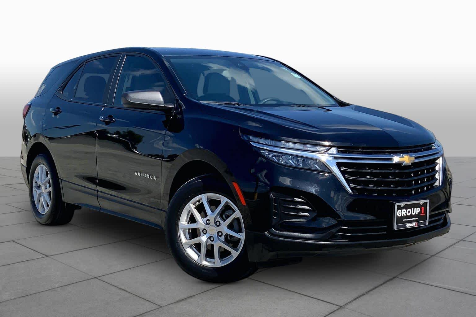 2023 Chevrolet Equinox photo 3 of 36
