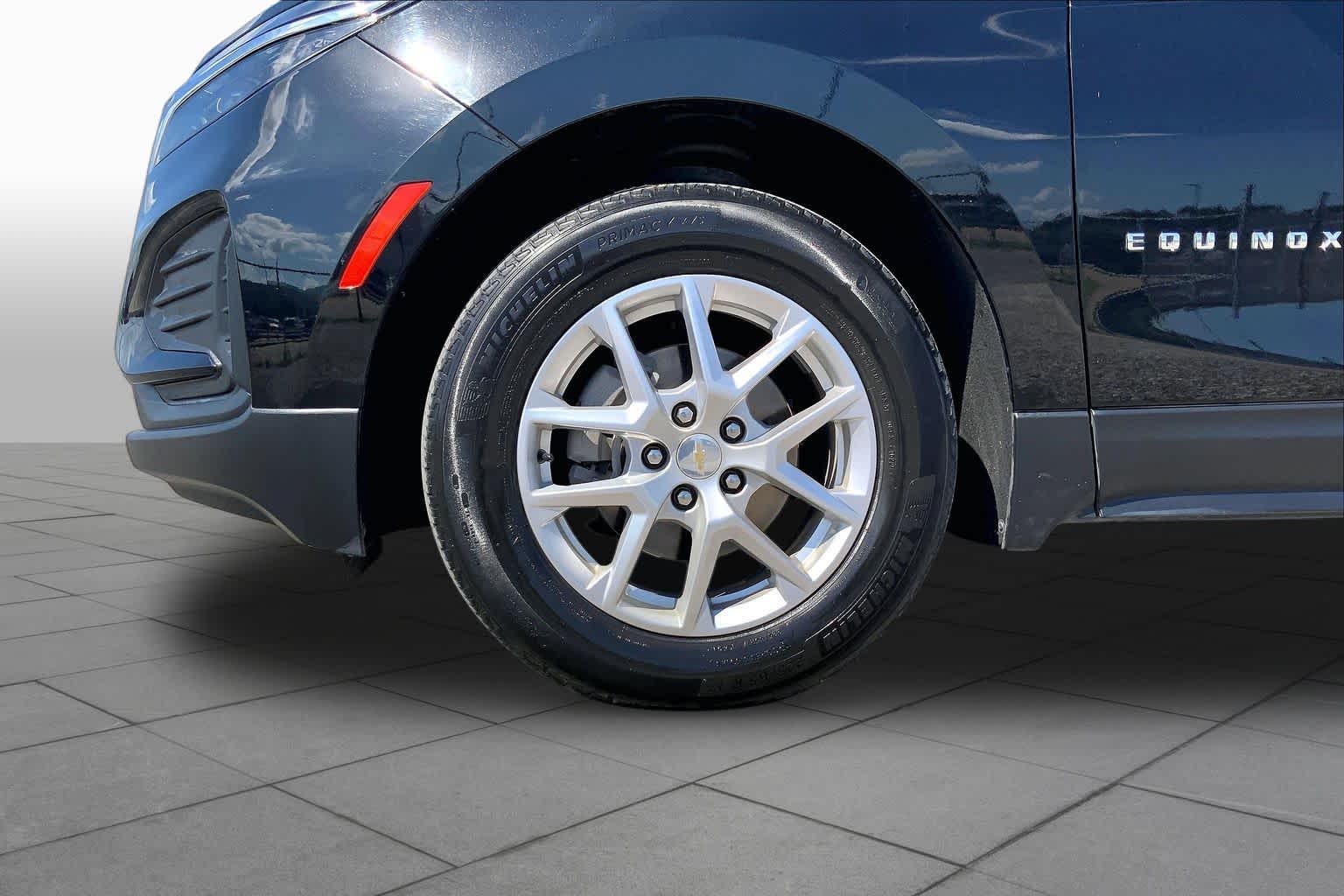 2023 Chevrolet Equinox photo 11 of 36